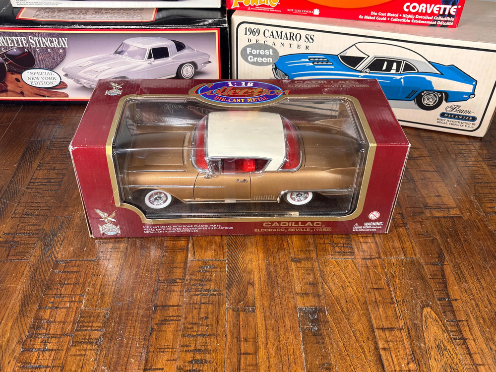 Road Legends 1958 Brown Cadillac Eldorado Seville Diecast Model Car 1:18 Scale